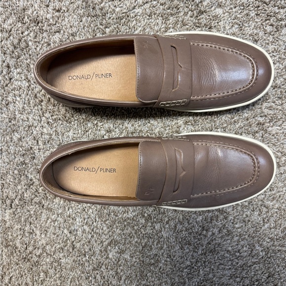 Donald J. Pliner Tan Leather Slip-On Loafers - Picture 1 of 3